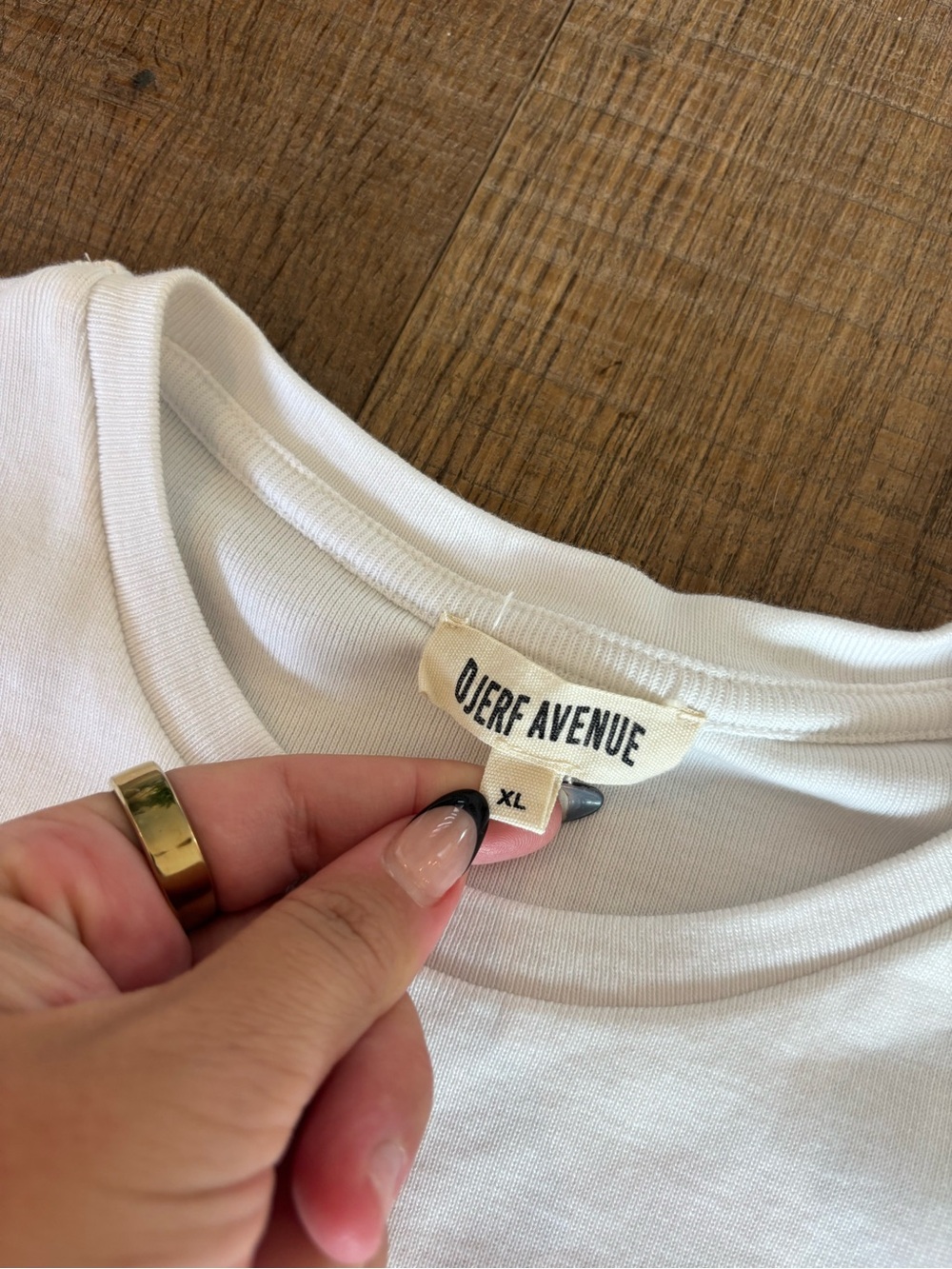 djerf avenue angel 100% cotton tee shirt - Picture 6 of 7